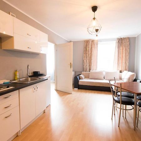 Апартаменты Apartsystem- Self Check In 24H Saturn Вроцлав Экстерьер фото